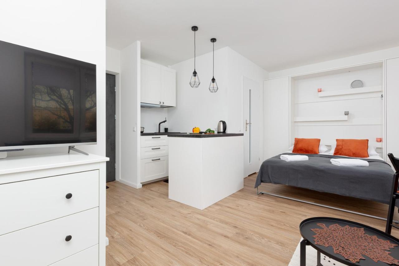Studio Apartment Ochota Siemienskiego By Noclegi Renters Варшава Экстерьер фото